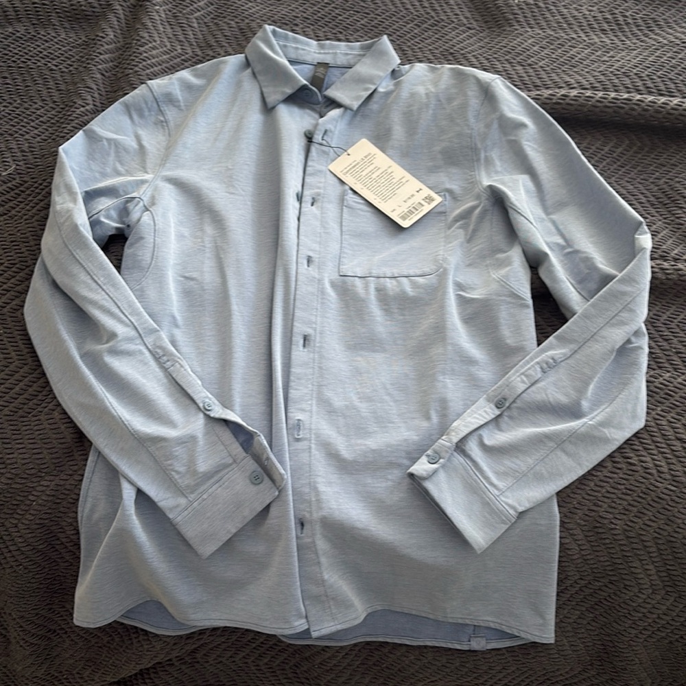 NWT Lululemon commission long sleeve shirt.
